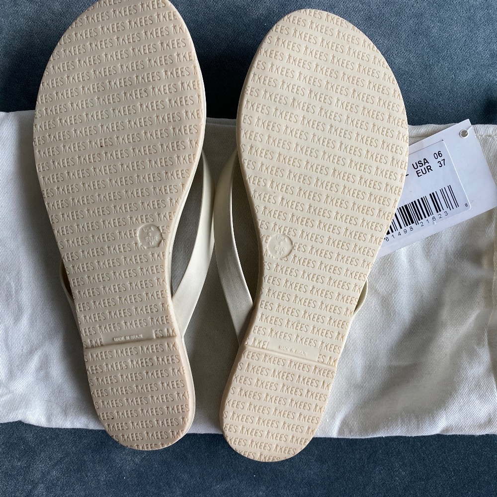 TKEES Cream Minimalist Flip Flop Sandals - Picture 5 of 6